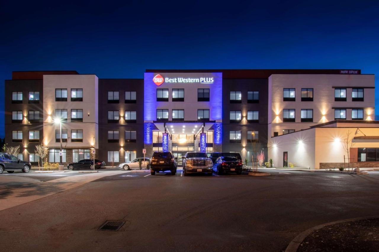 Best Western Plus Tacoma Hotel Exterior photo