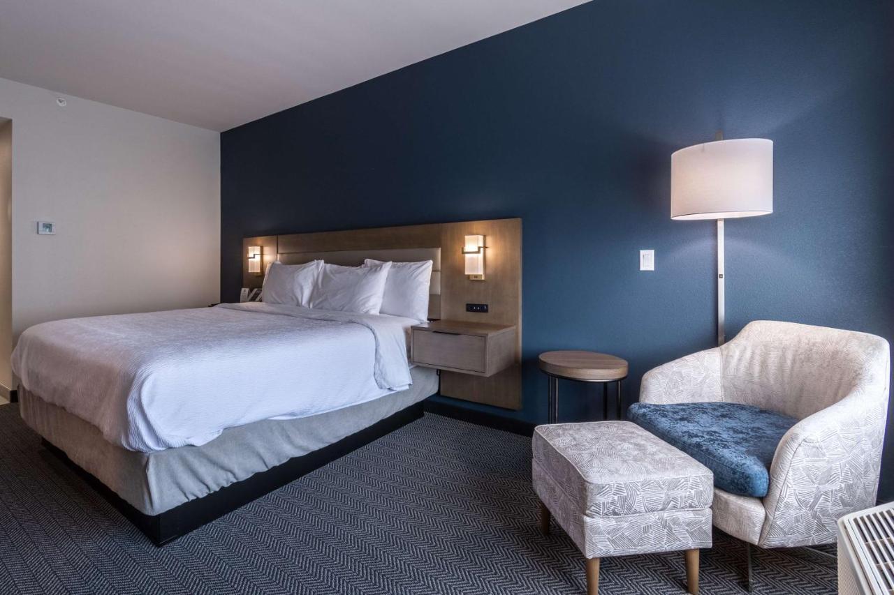 Best Western Plus Tacoma Hotel Exterior photo