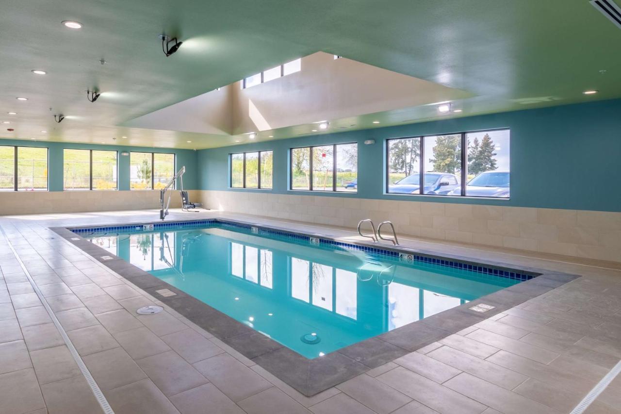 Best Western Plus Tacoma Hotel Exterior photo