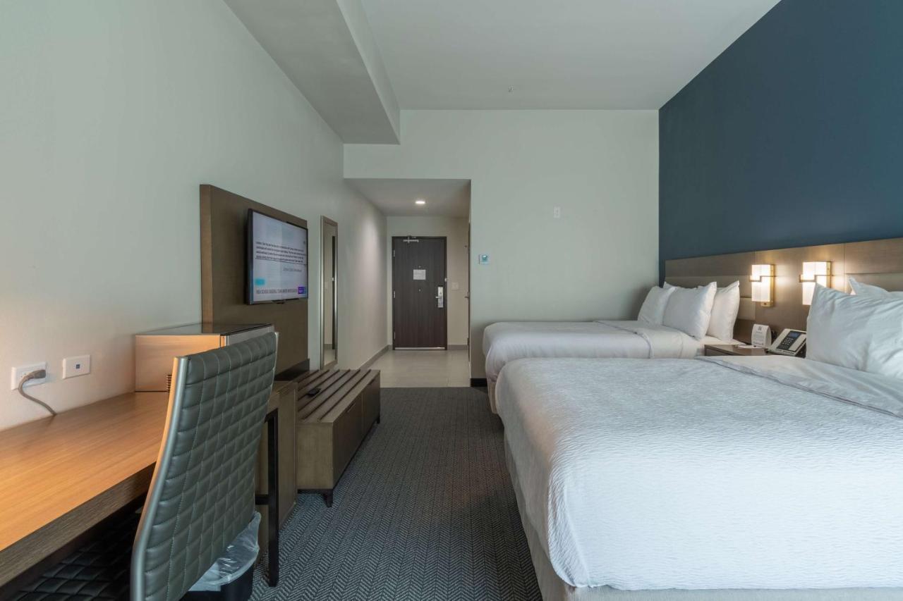 Best Western Plus Tacoma Hotel Exterior photo