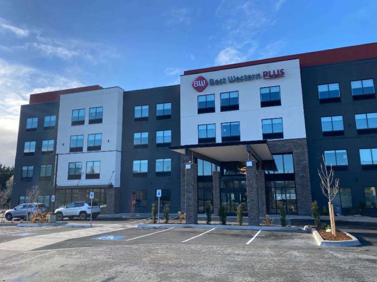 Best Western Plus Tacoma Hotel Exterior photo
